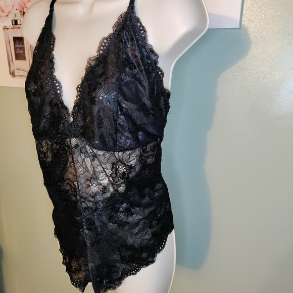 One Piece Lingerie Deep V Teddy Lace Bodysuit - Picture 4 of 7